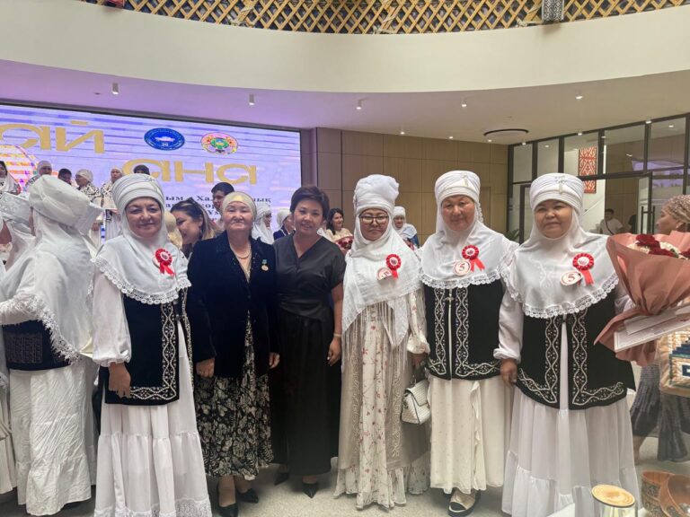 «ҰМАЙ АНА» ФЕСТИВАЛІНДЕ ӘЖЕЛЕРІМІЗ ТОП ЖАРДЫ